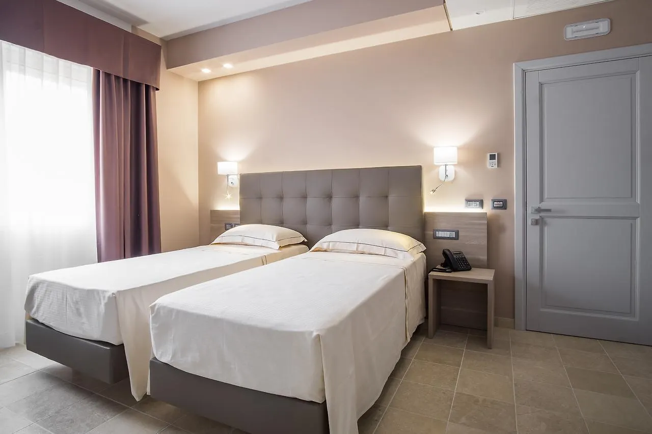 Netum Hotel Noto 4*,
