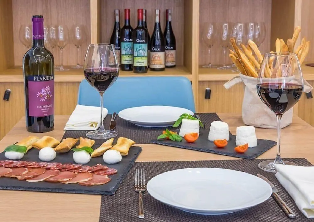 Netum Hotel Noto 4*,